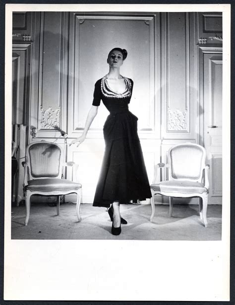 collection de ling new look de christian dior en 1947|christian dior new look meaning.